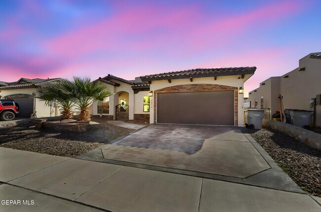 Foto del edificio - 14832 Sunny Land Ave