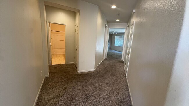 Foto del edificio - 9618 Little Harbor Ct
