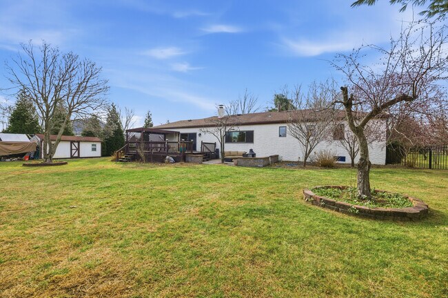 Foto del edificio - 150 Hankins Rd