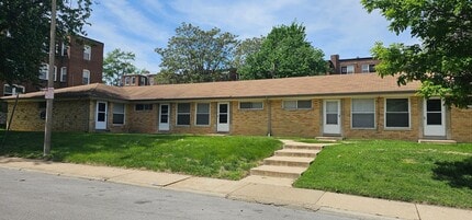 Building Photo - 735 Syracuse Ave