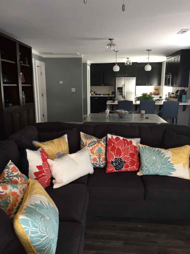 Open Concept Living,Dining & Kitchen - 505 S Madison St