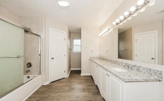 Foto del edificio - 110 E Valley View Dr