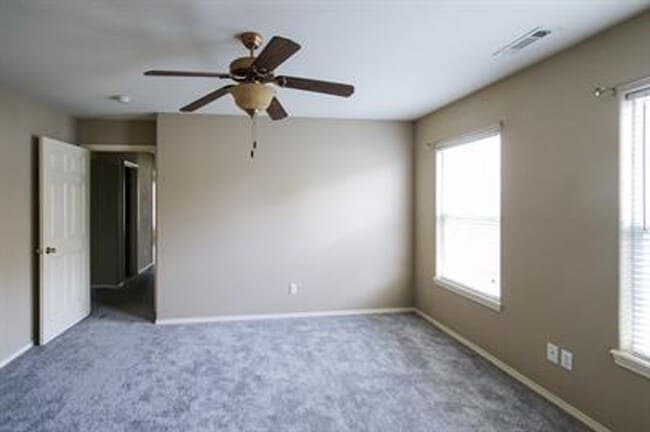Foto del edificio - Beautiful 4 bedrooms house in Bentonville!