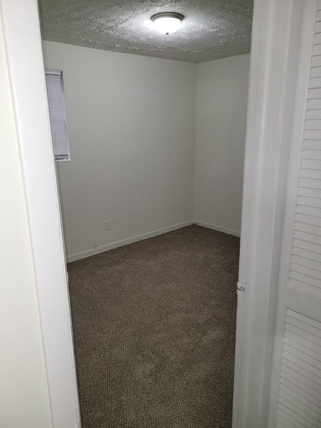 Foto del edificio - 1541 W 1st St