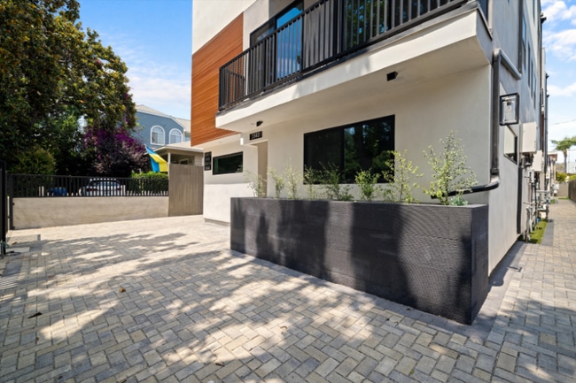 Photo - 1840 Stoner Ave Townhome