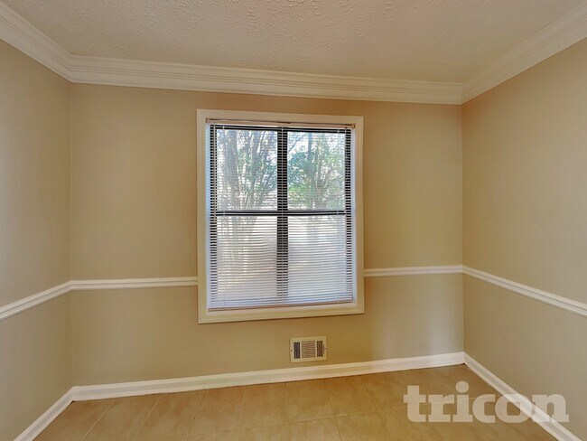 Foto del edificio - 5040 Sumit Wood Dr NW