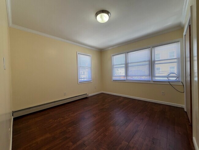 Foto del edificio - 77 Hutton St
