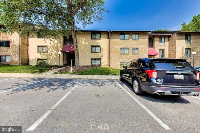 Foto del edificio - 6027 Majors Ln