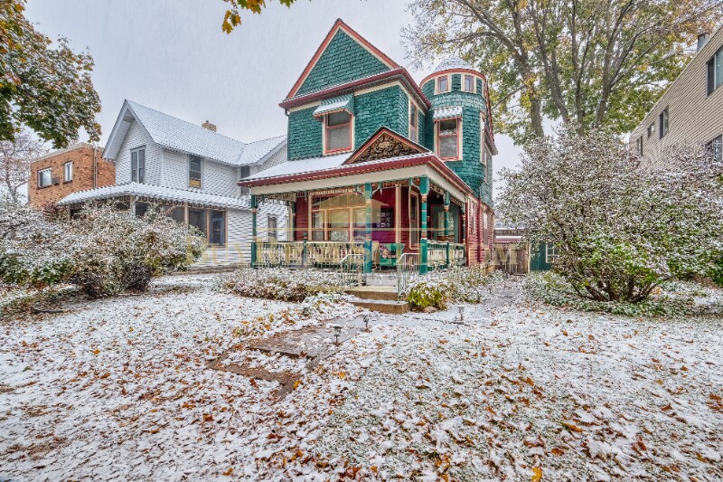 Primary Photo - 2649 Colfax Ave S