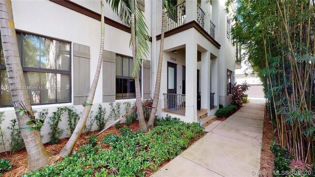 Building Photo - 5220 NW 83rd Ct