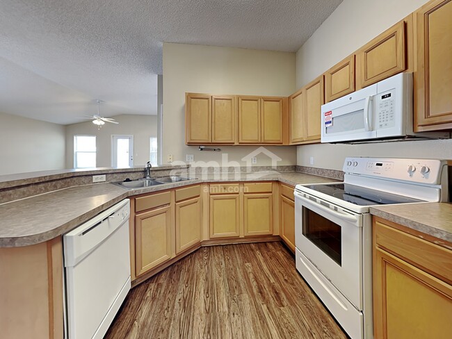 Building Photo - 554 Sedgewood Cir