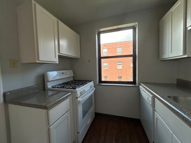 Kitchen - Royal Garden Apartments