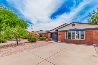 Building Photo - 5343 E Nisbet Rd