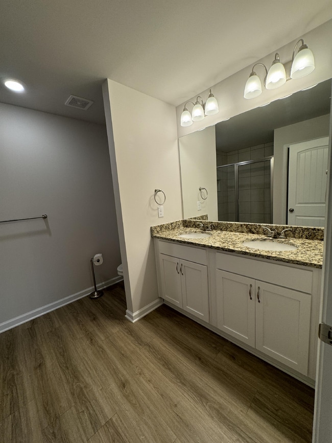 Photo - LIKE NEW, 3 bed 2 bath Townhome in Lula!