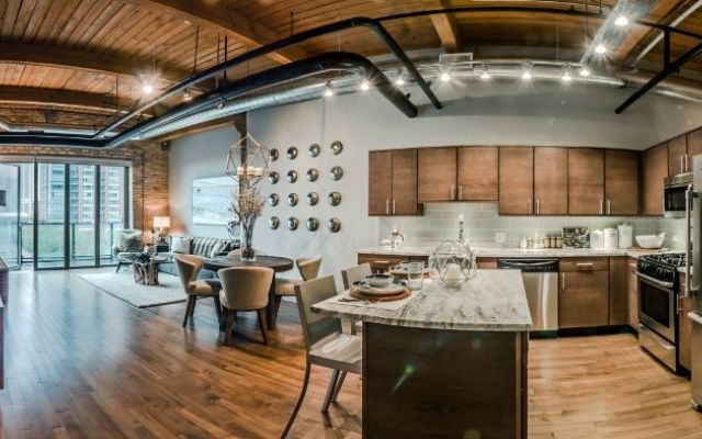 Foto del edificio - 459 E Illinois St