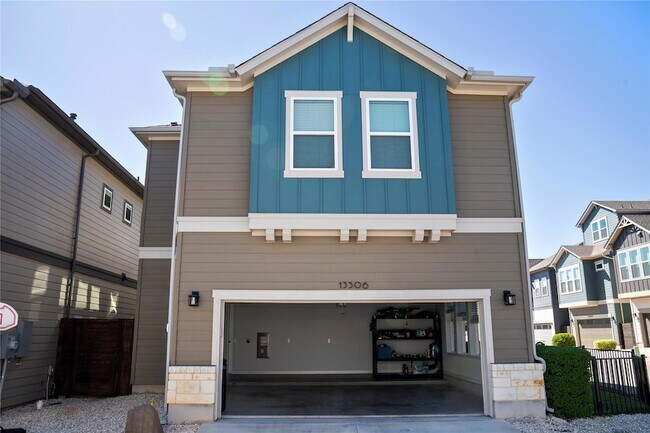 Building Photo - 13506 Martin Scott Cv