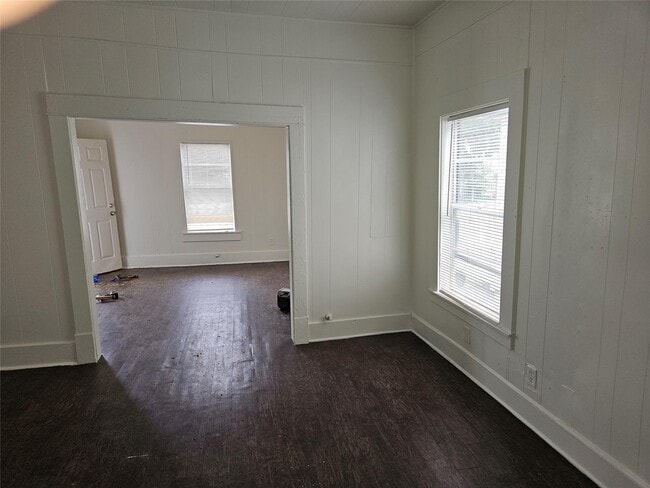 Foto del edificio - 2118 Elysian St