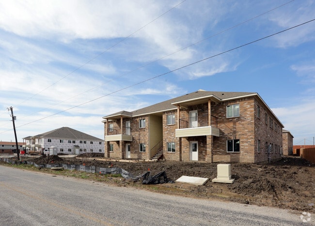 Building Photo - Princeton Hazelwood Lofts