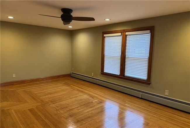 Foto del edificio - 60 Notre Dame St