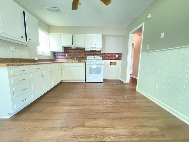 Building Photo - Adorable home in Southaven!