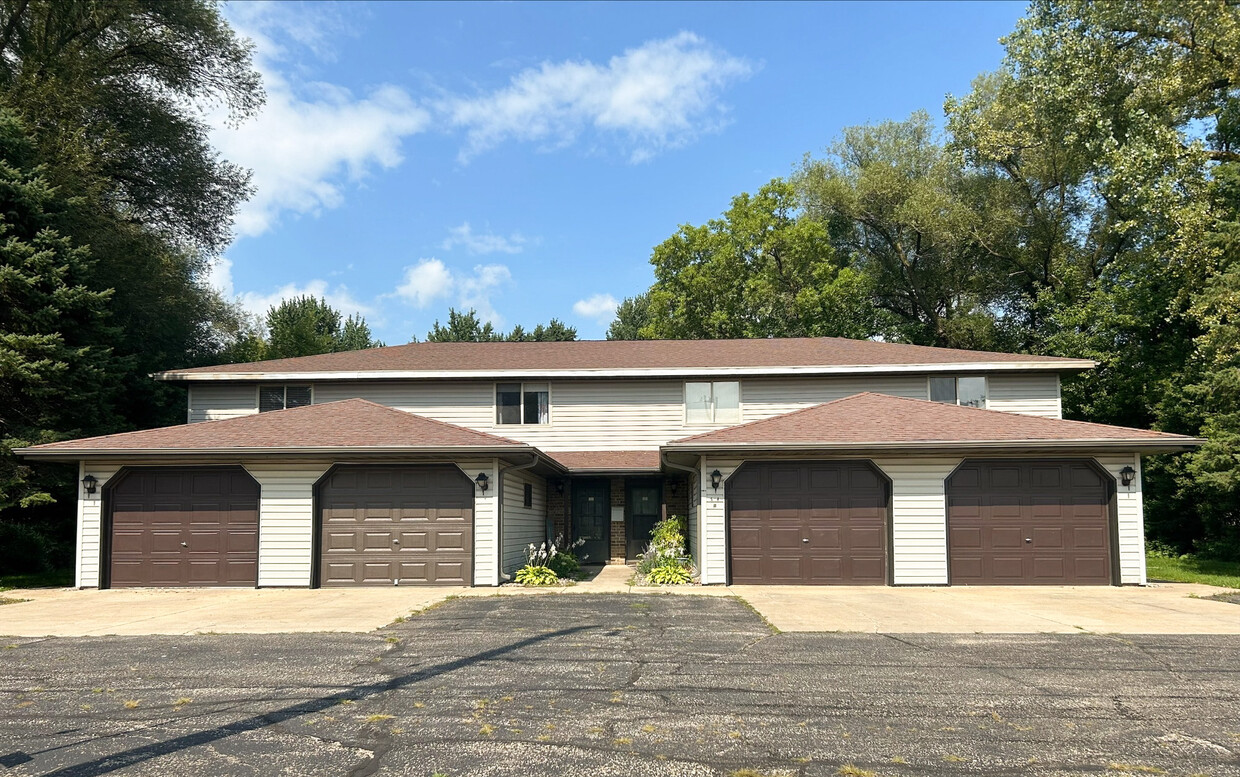 Primary Photo - Bonduel Townhomes