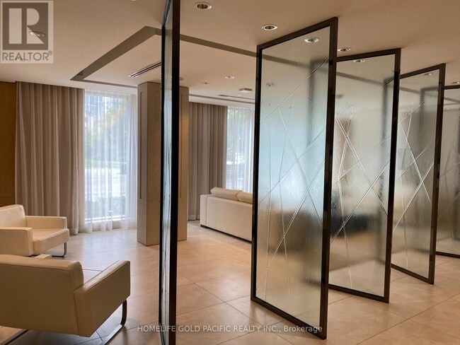 Building Photo - 120 Harrison Garden Blvd