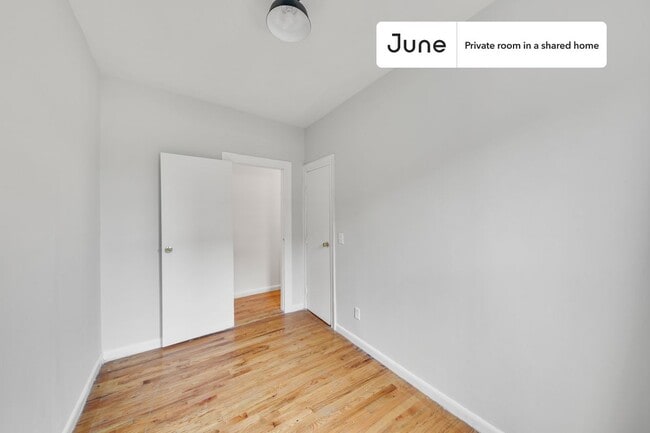 Building Photo - Room in Shared 3 bed/1 bath home