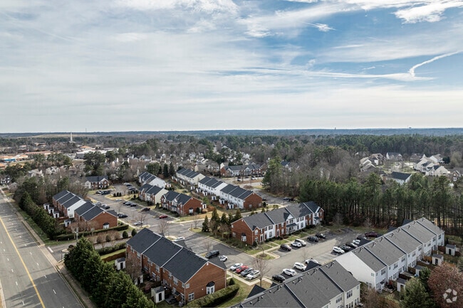 Building Photo - 1505 Olde Sage Ct