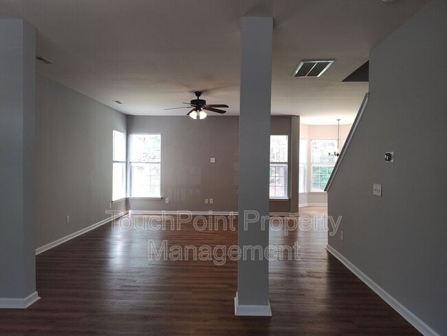 Building Photo - 16121 Long Talon Way