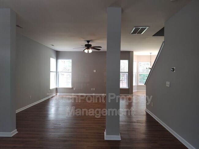 Foto del edificio - 16121 Long Talon Way