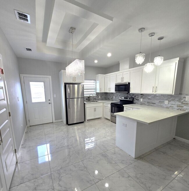 Foto del edificio - 919 N Blair Ave