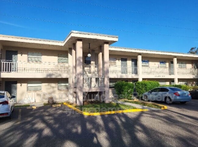 Foto del edificio - 900 70th St N