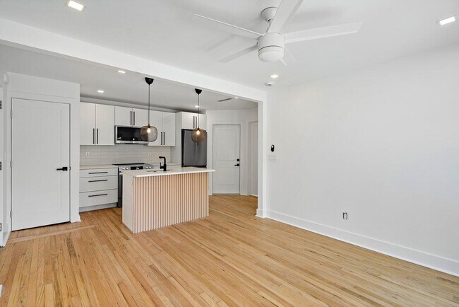 Foto del edificio - 401 NE 2nd Ave