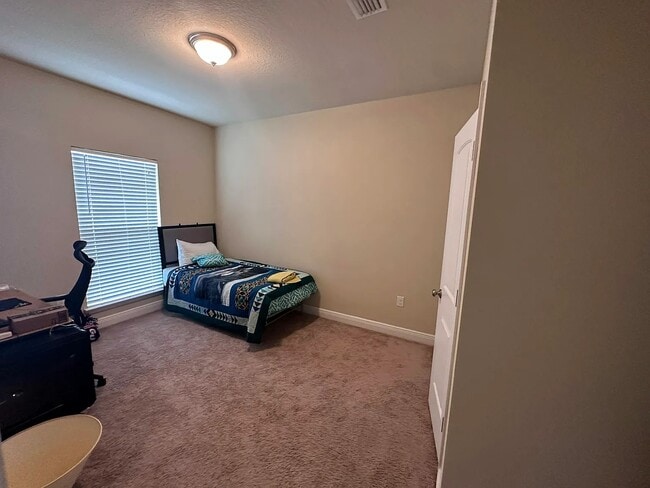 Foto del edificio - 8746 Bradfield Dr