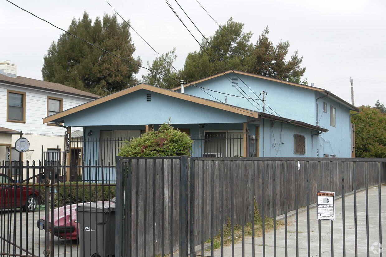 Building Photo - 1355 84th Ave