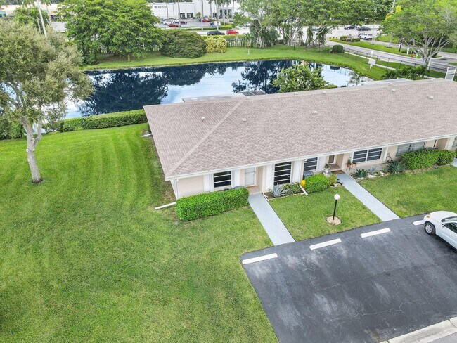 Building Photo - 8807 Bella Vista Dr
