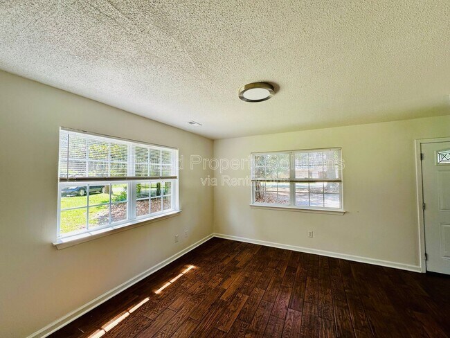 Foto del edificio - 3909 Wilshire Blvd