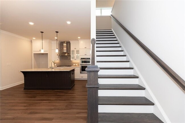 Foto del edificio - 1024 Miranda Ter