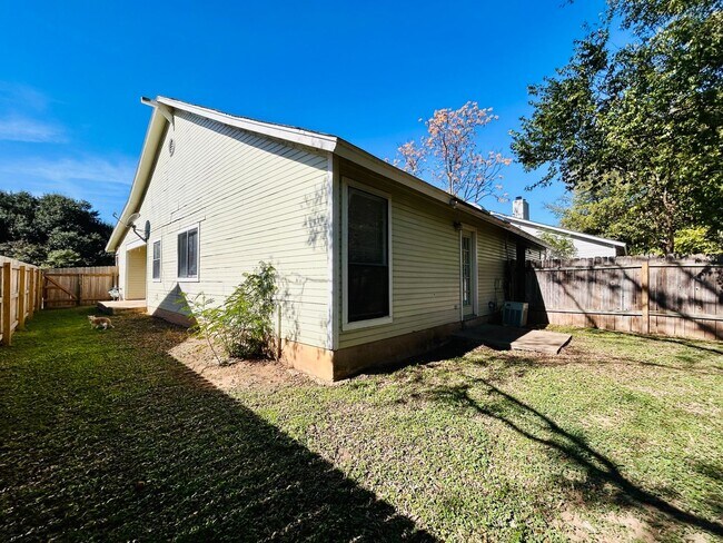 Building Photo - 9303 Kempler Dr