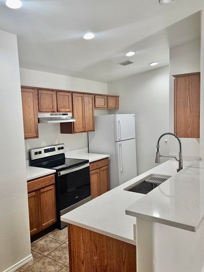Foto del edificio - Beautiful remodeled 2 bed 2 bath home in P...