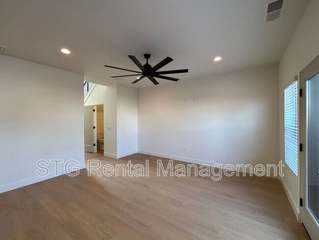 Foto del edificio - 73 N 520 W
