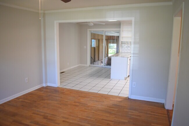 Foto del edificio - 125 Chula Vista Dr