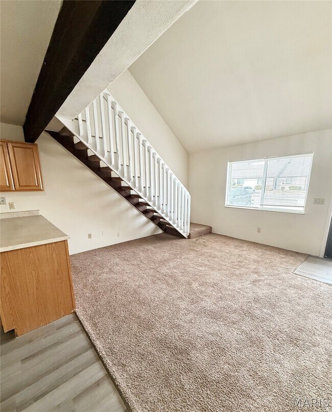 Foto del edificio - 814 White Oak Dr