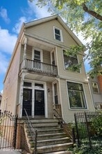 Building Photo - 3241 N Kenmore Ave