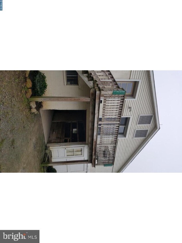 Primary Photo - 2323 Hickory Hill Rd