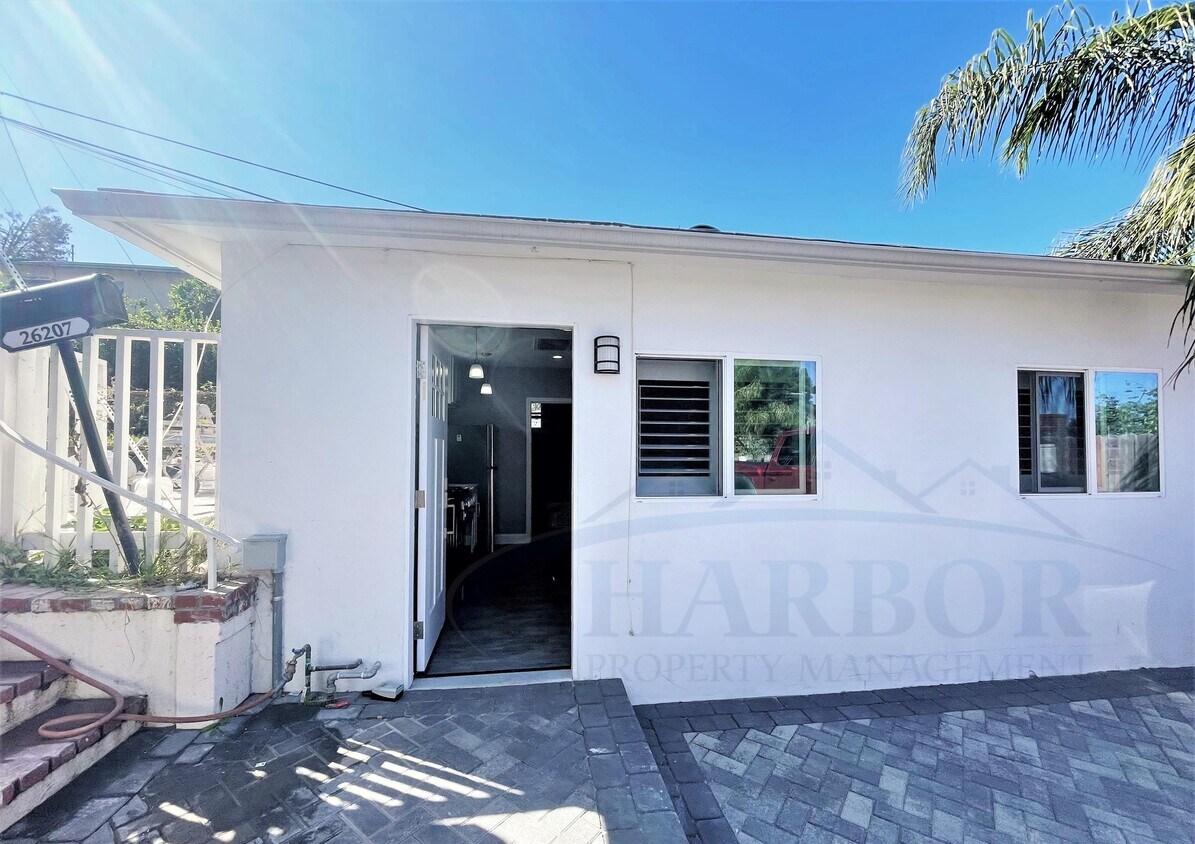 Primary Photo - 26207 Zephyr Ave