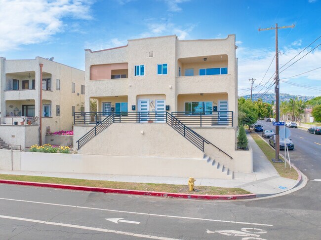 Foto del edificio - 301 S Cabrillo Ave