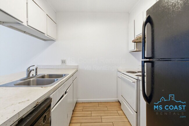 Foto del edificio - 736 Courthouse Rd