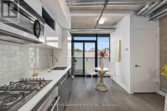 Building Photo - 109 Wolseley St