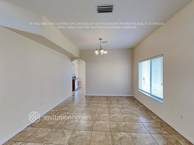 Building Photo - 31040 Bridgegate Dr